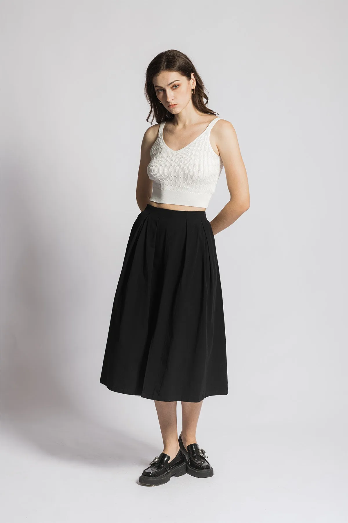 Calrinne V Neck Cropped Knitted Tank Top