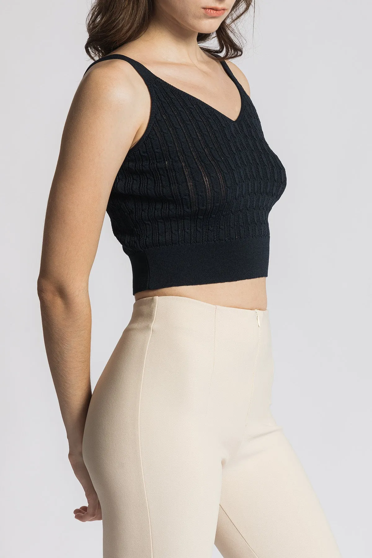 Calrinne V Neck Cropped Knitted Tank Top