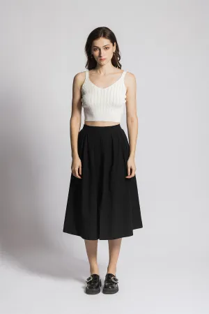 Calrinne V Neck Cropped Knitted Tank Top