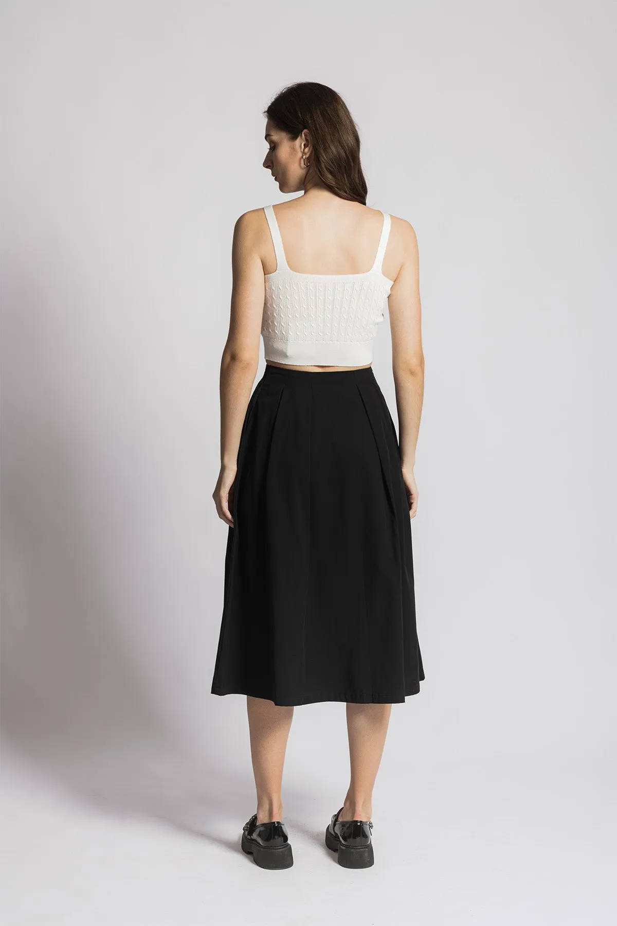 Calrinne V Neck Cropped Knitted Tank Top