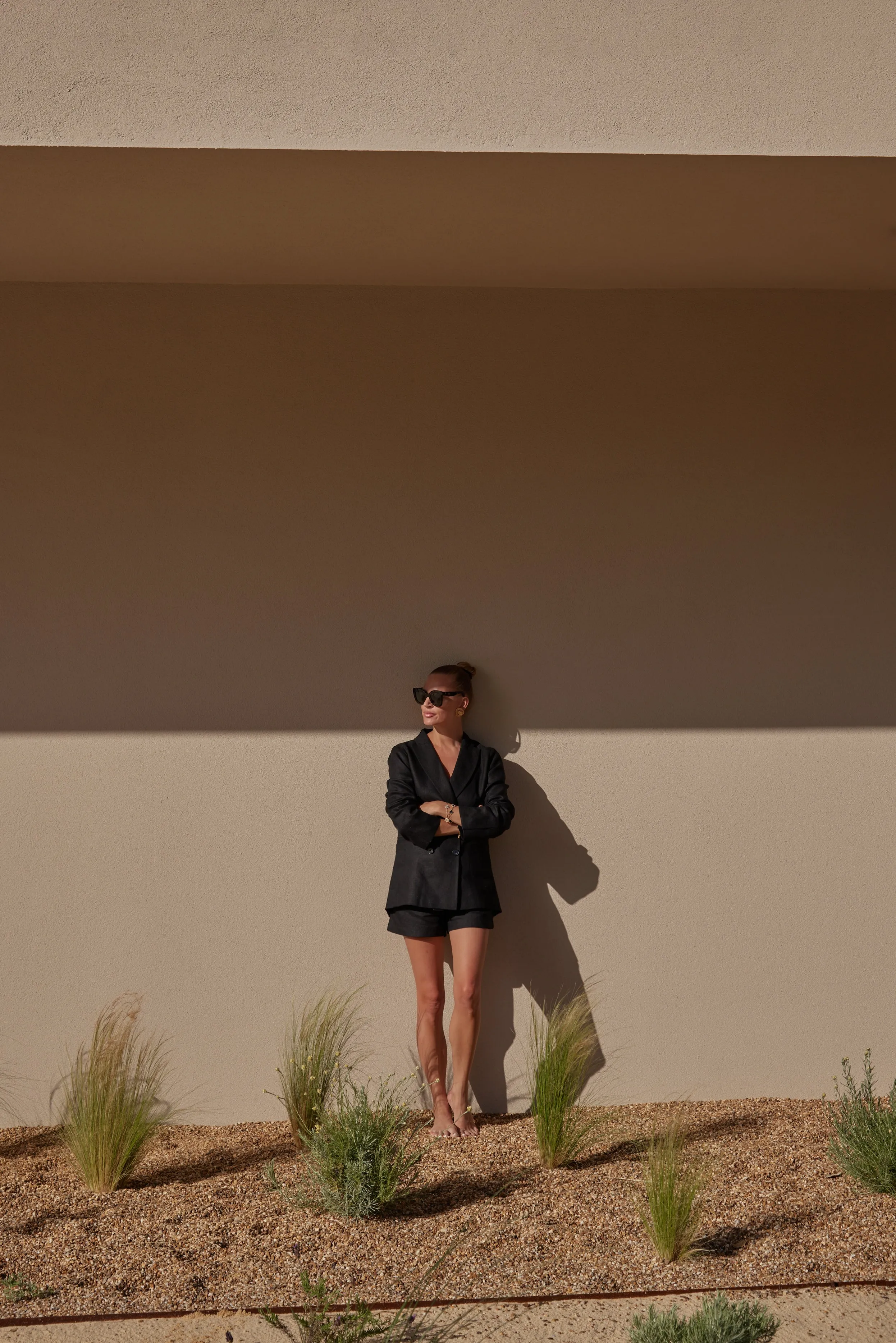 Cassie Black Linen Pleated Blazer