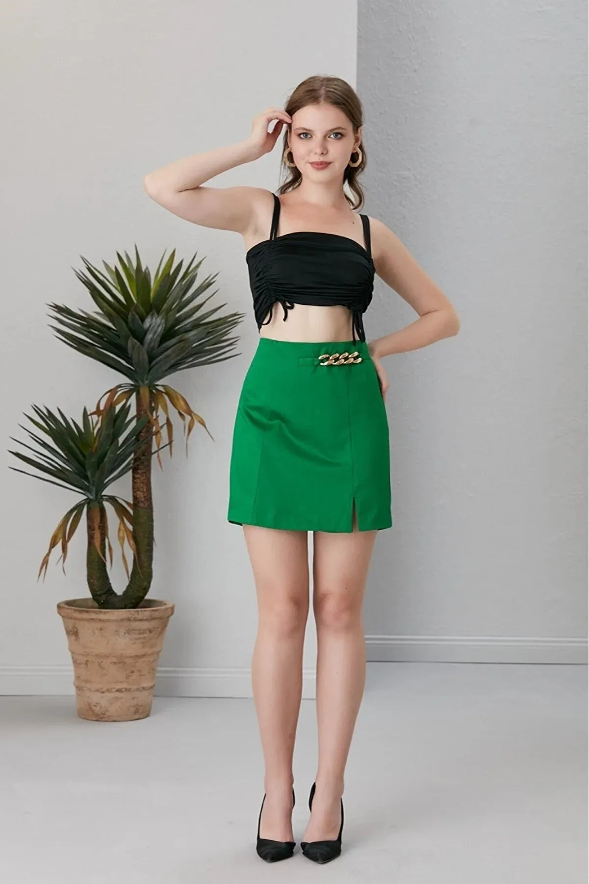 Chain Detail Low Rise Skirt