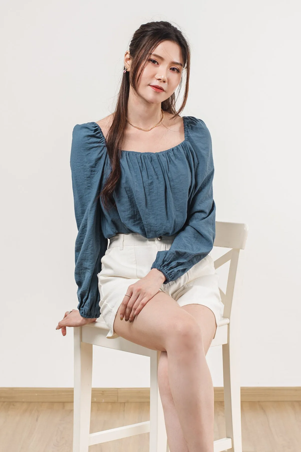 Crop Top Puff Sleeve With Elastic Cuff