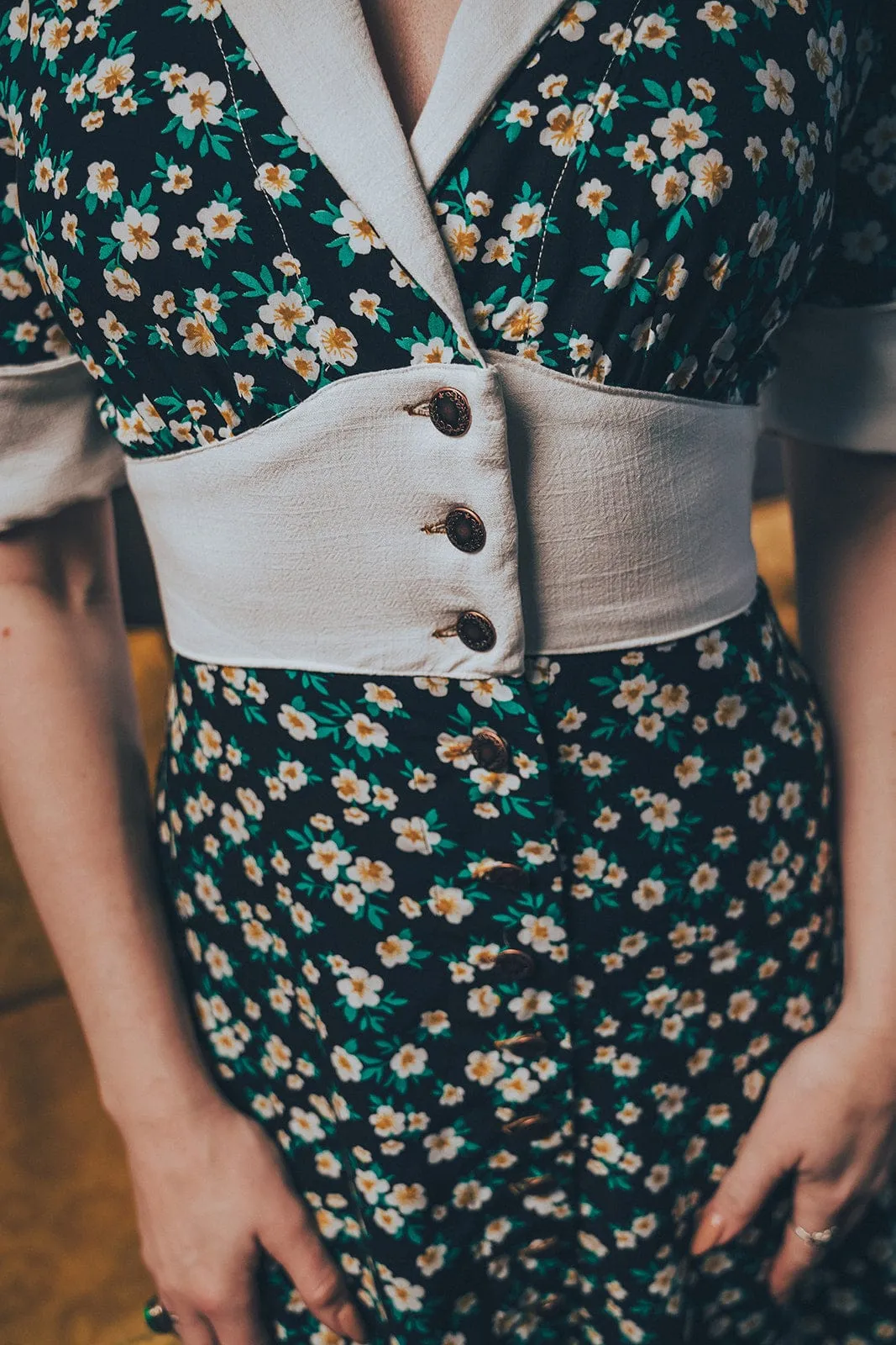 Daisy Dress - 1970's Bohemian Elegance