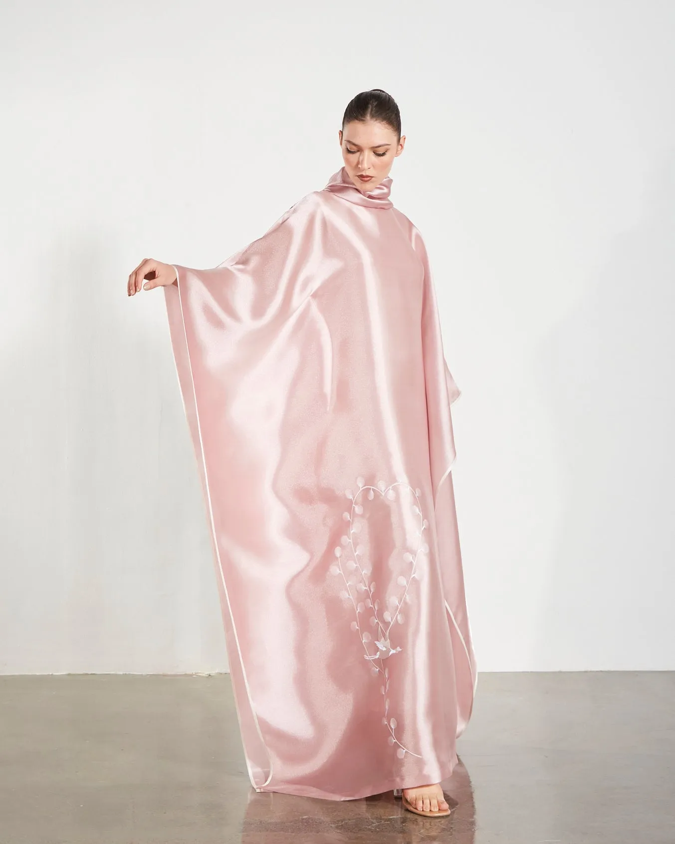 Embroidered Organdy High-Neck Kaftan Abaya - Gold