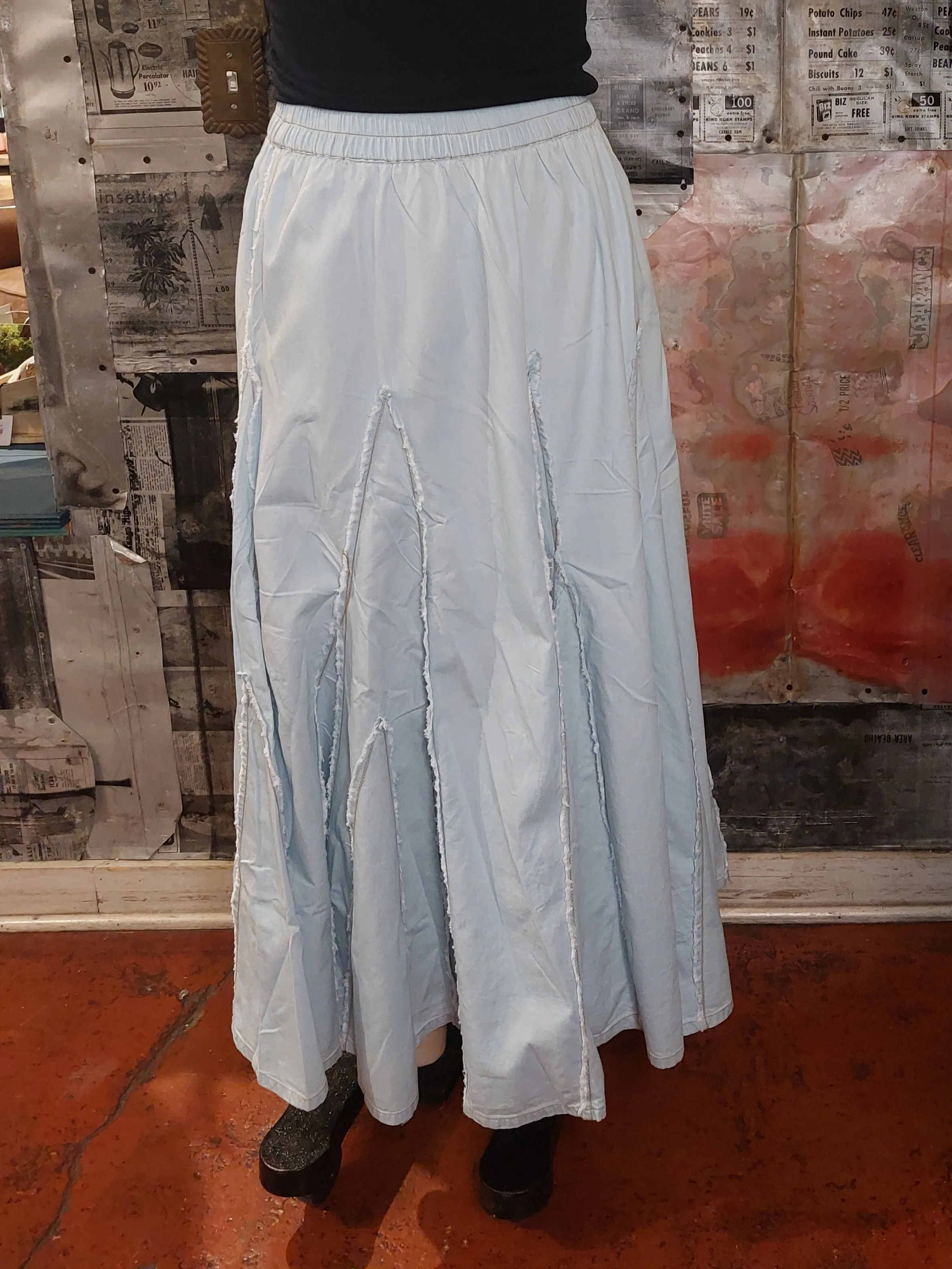 Flare Raw Edge Denim Skirt