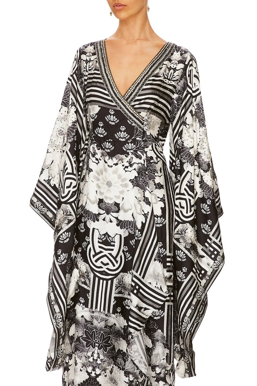 KIMONO WITH SPLIT SLEEVE WILD MOONCHILD
