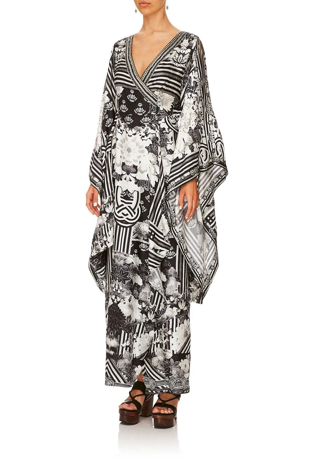 KIMONO WITH SPLIT SLEEVE WILD MOONCHILD
