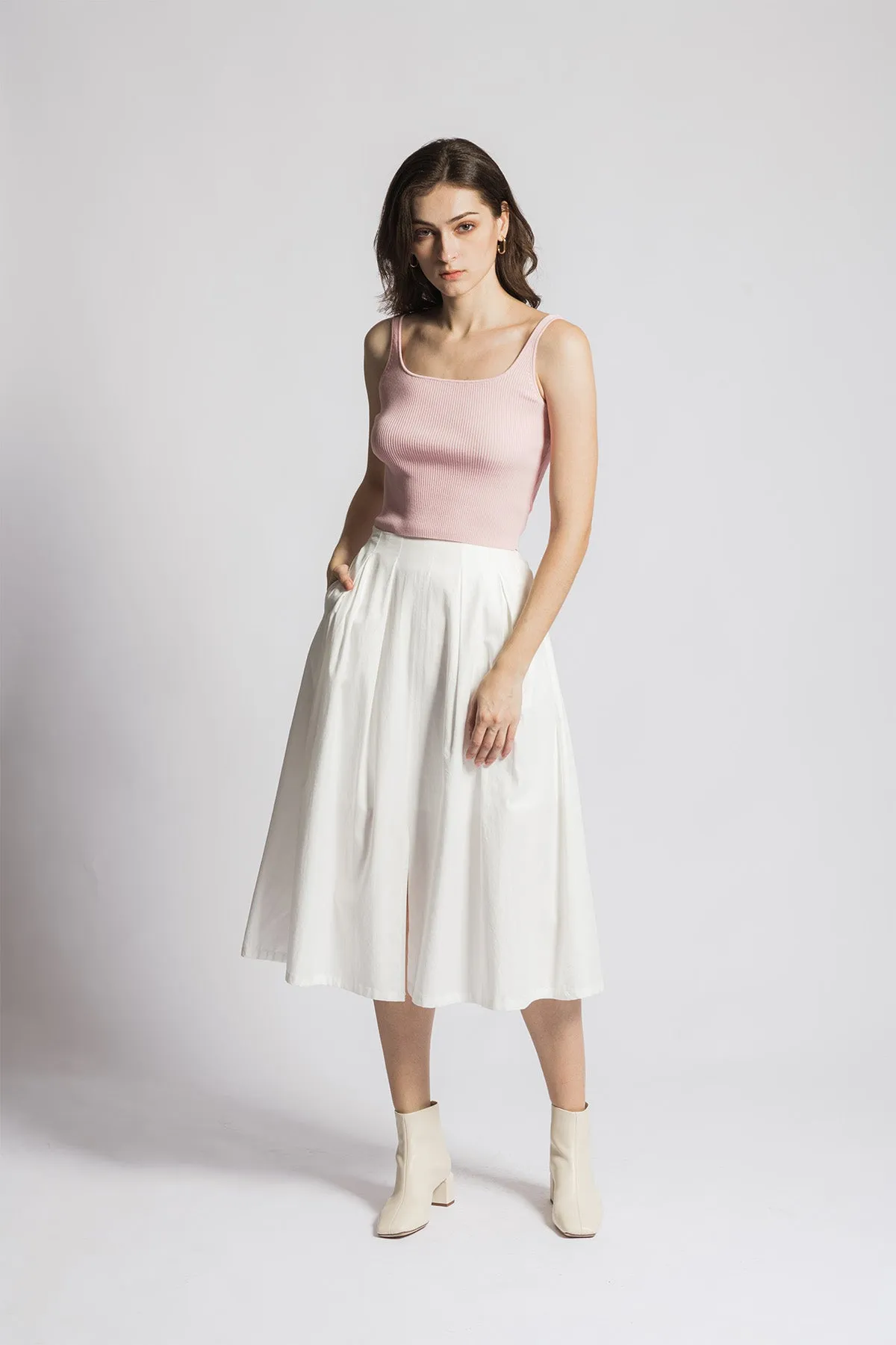 Leerya Square Neckline Cropped Tank Top