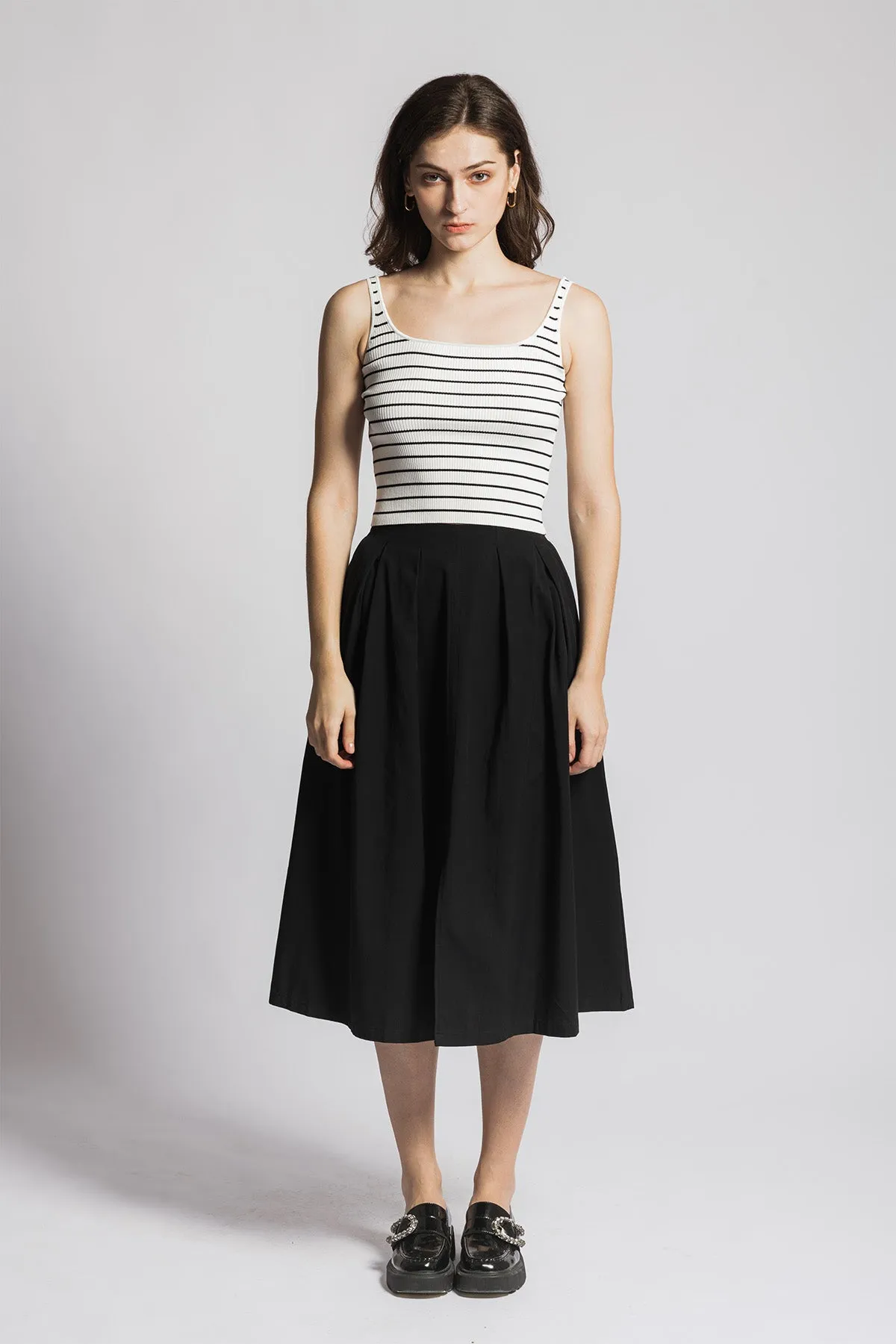 Leerya Square Neckline Cropped Tank Top