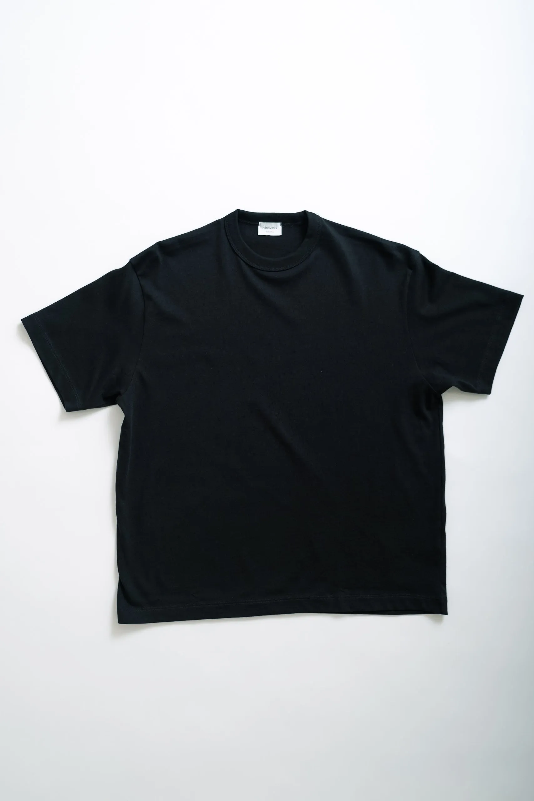 RELAXED T-SHIRT