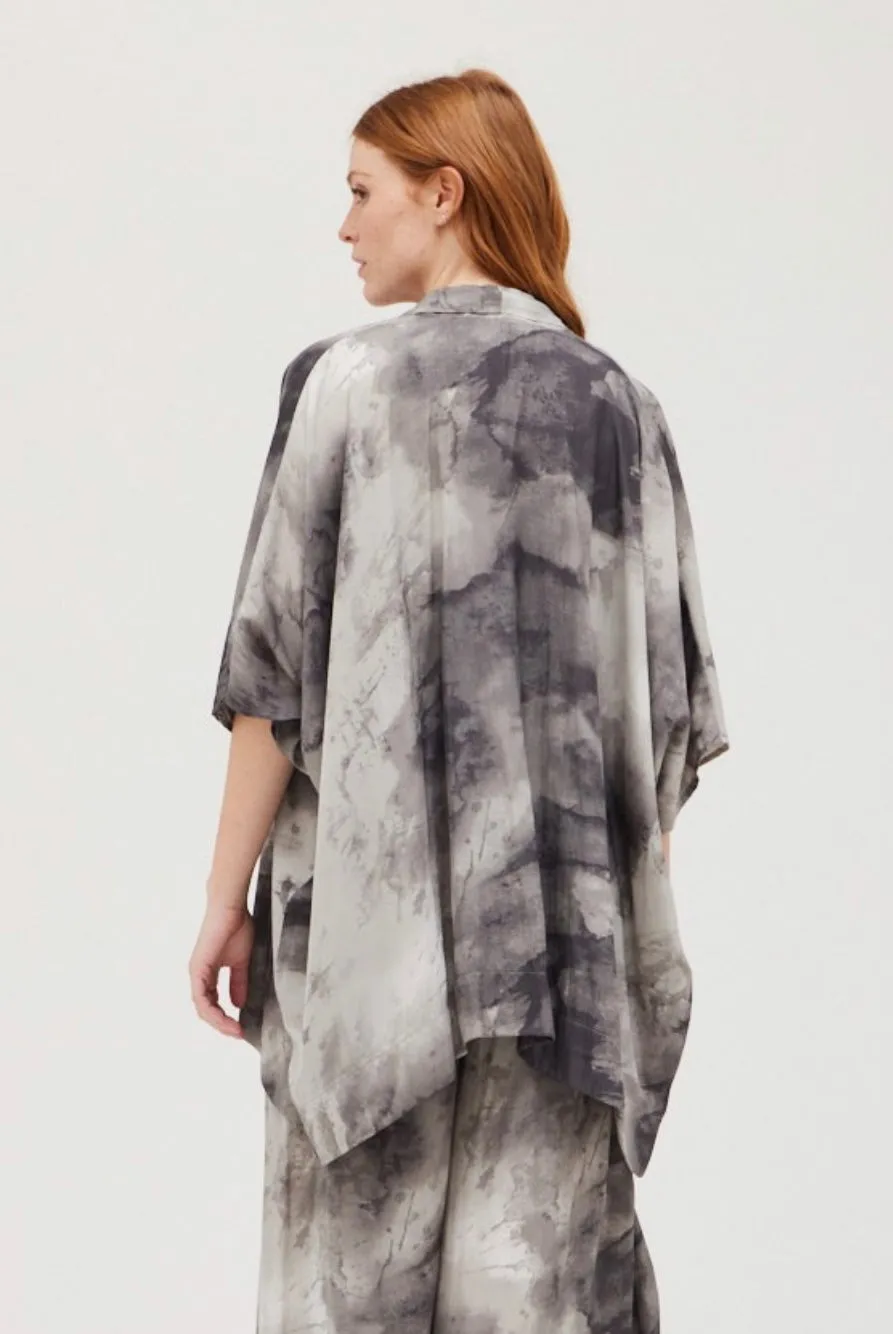 Smoke Kimono