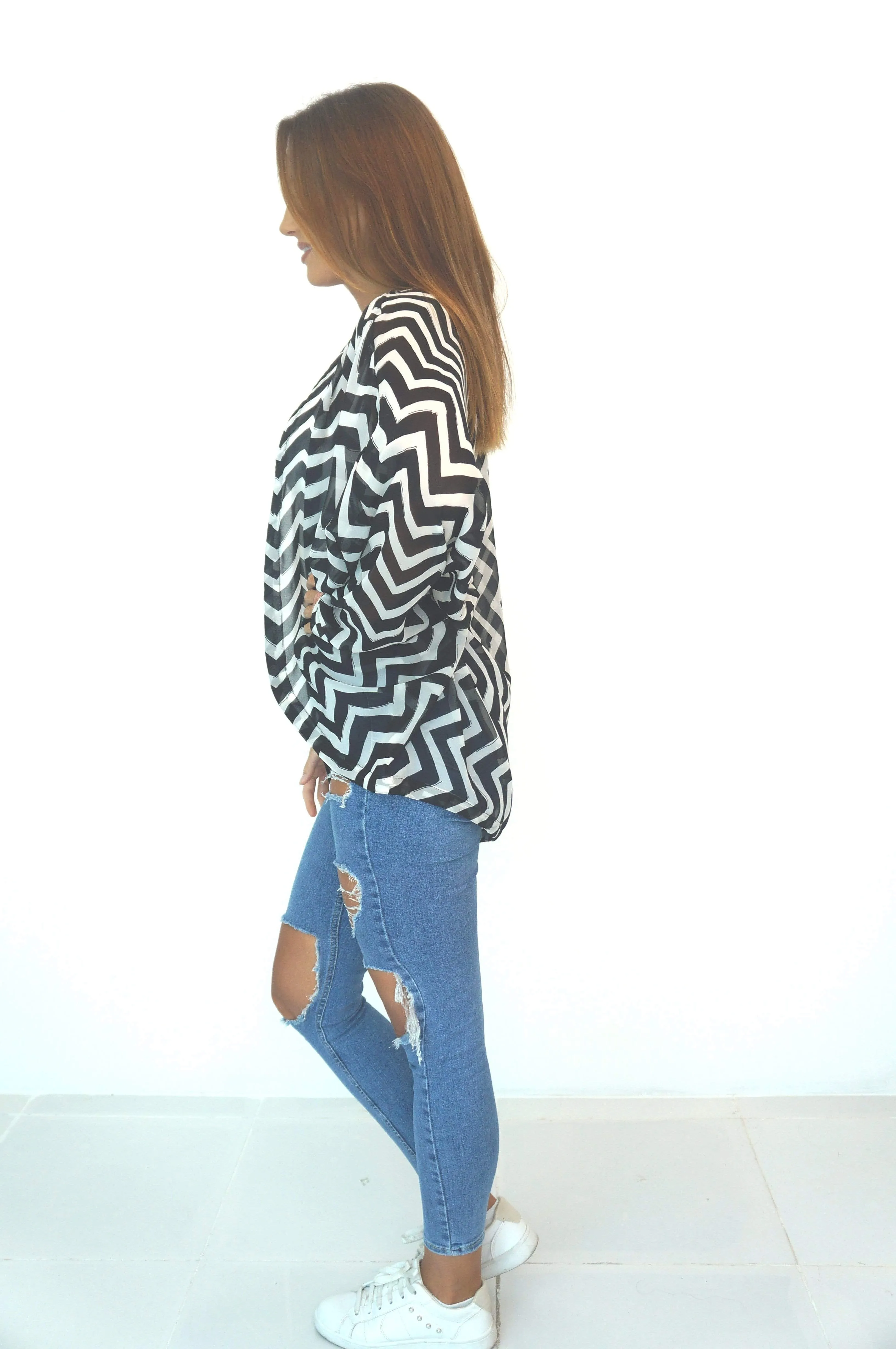 The Short Palm Kimono - Black & White Painted Chevron