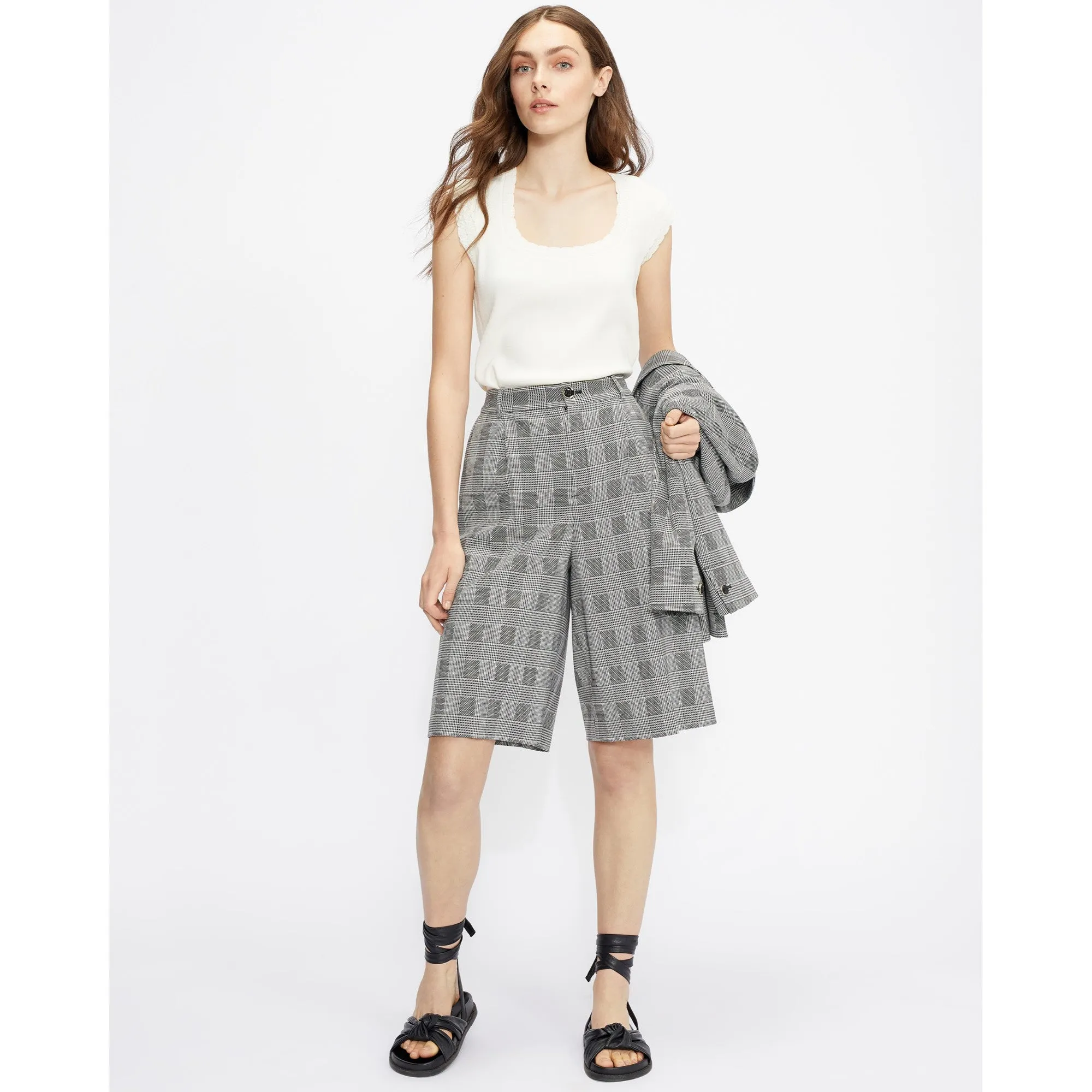 Women Wmf-Kyrias-Tailored Knee Length Short - Black